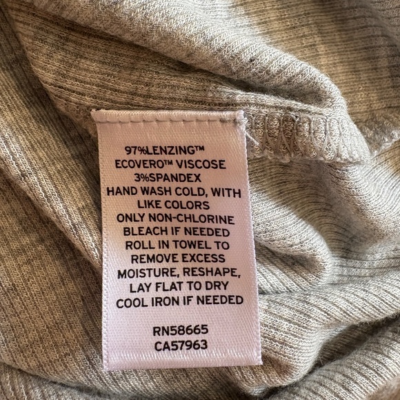 NWT BP Ribbed Long Sleeve Cropped Heathered Gray Shirt Size Medium - Picture 6 of 10